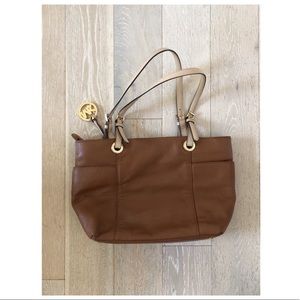 Michael Kors Purse/Handbag